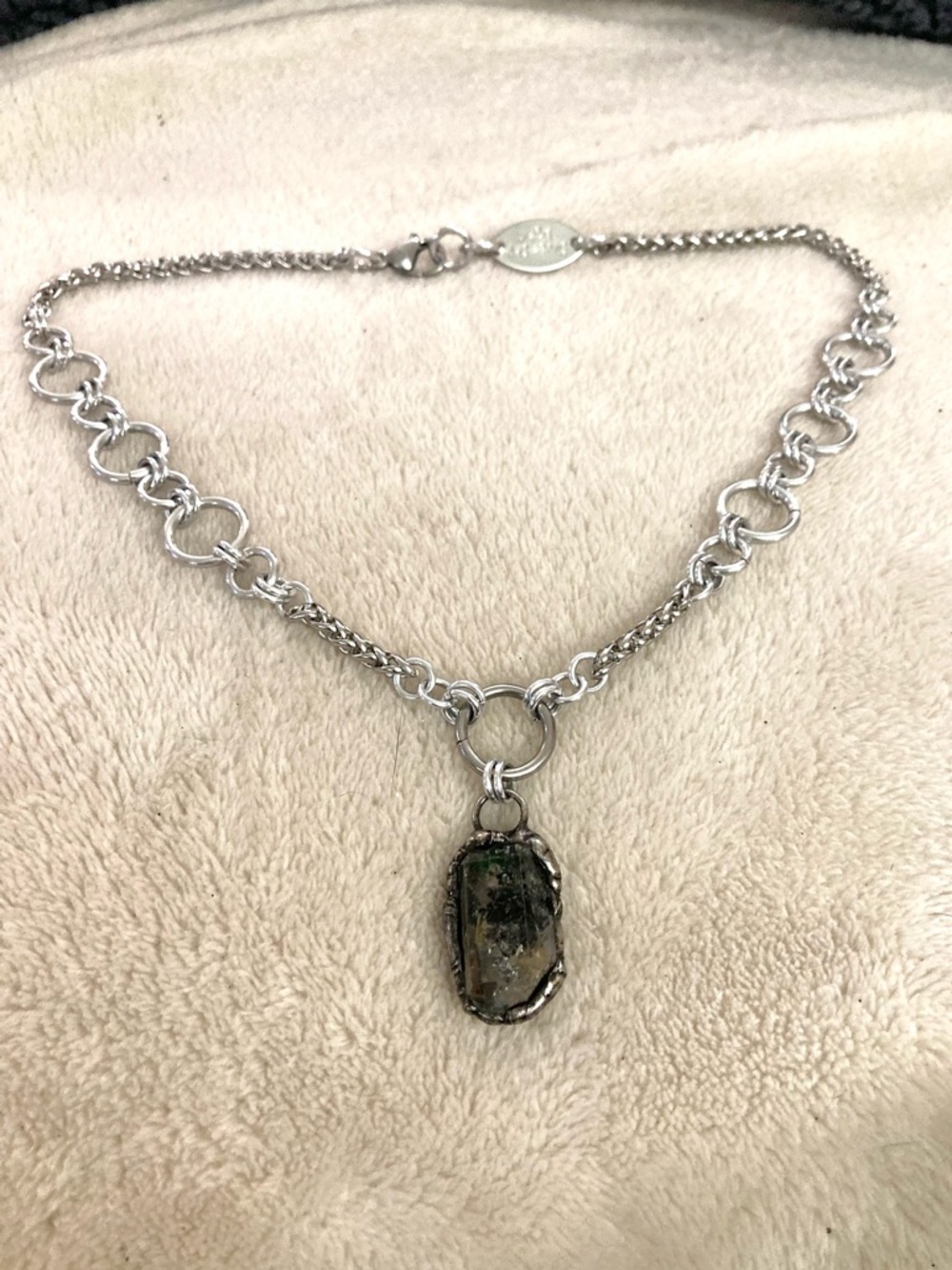 Smoky black herkimer diamond crystal on handmade maille stainless steel chain - Picture 12 of 15